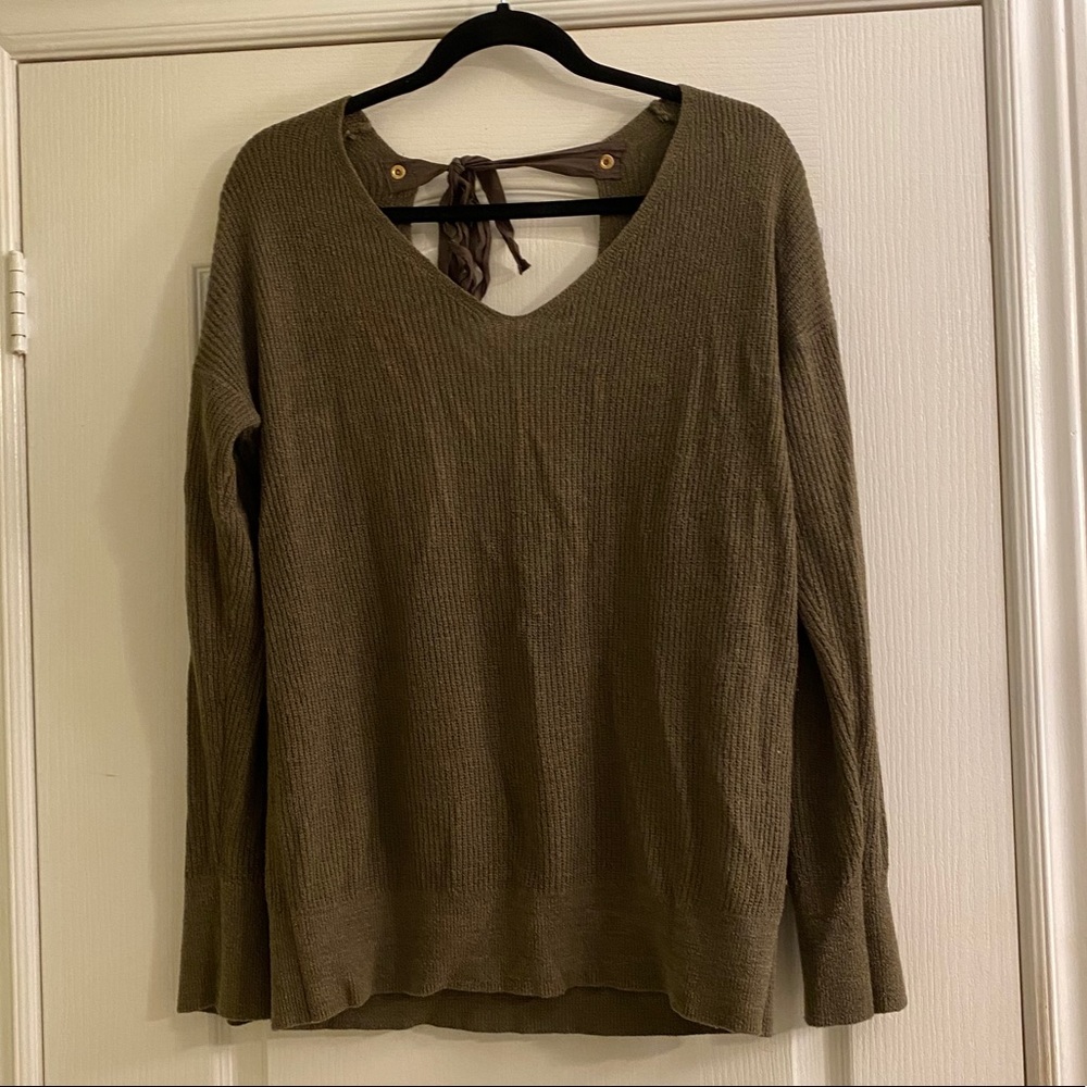 Dynamite Open Back Sweater in Size M